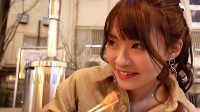 Clip sex bố già dụ dỗ cho tiền em gái xinh mới lớn quan hệ